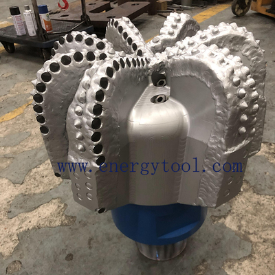 Rock Splitting  17-1/2 Inch 7 Blades  PDC  Diamond  Drilling Bit Of  Steel Body
