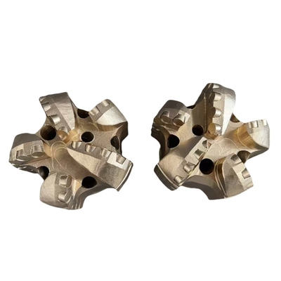 6 Inch 5 Blade PDC Bit Matrix Body 3 1/2′′ API Reg Pin Diamond Drill Bit