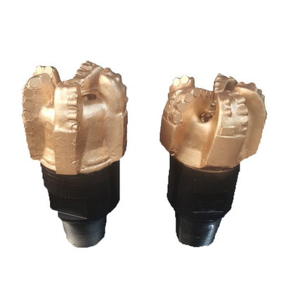 5 Blade PDC Steel Body 4 1/2′′ API Reg Pin Rock Drilling Tool