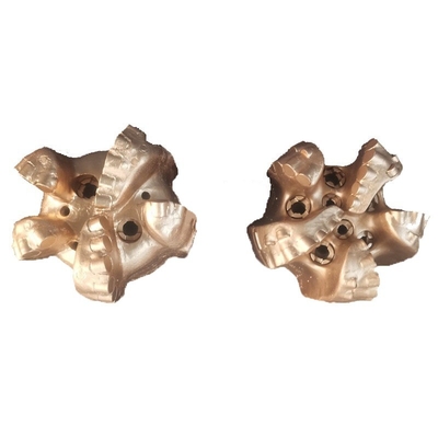 5 Blade PDC Steel Body 4 1/2′′ API Reg Pin Rock Drilling Tool
