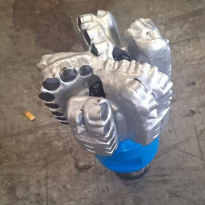 Diamond Drilling Bit  5-1/2 " PDC  Bit  Of Oil Well Drilling Tool