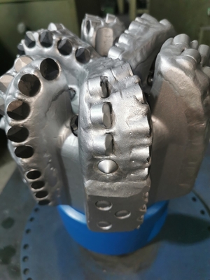 8-1/2'' Steel 6 Wing 16mm Diamond Cutter PDC Drill Bit of Oilfield Drilling Tools