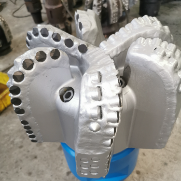 10-5/8 Inch Outer Diameter 6 Blade PDC Matrix Body drilling Bit 6 5/8′′ API Reg Pin Oil Drilling