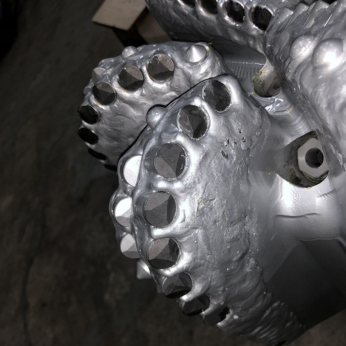 API Rock Drilling 14-3/4 Inch Steel Body PDC Drill Bit Of Oil Drilling Tool