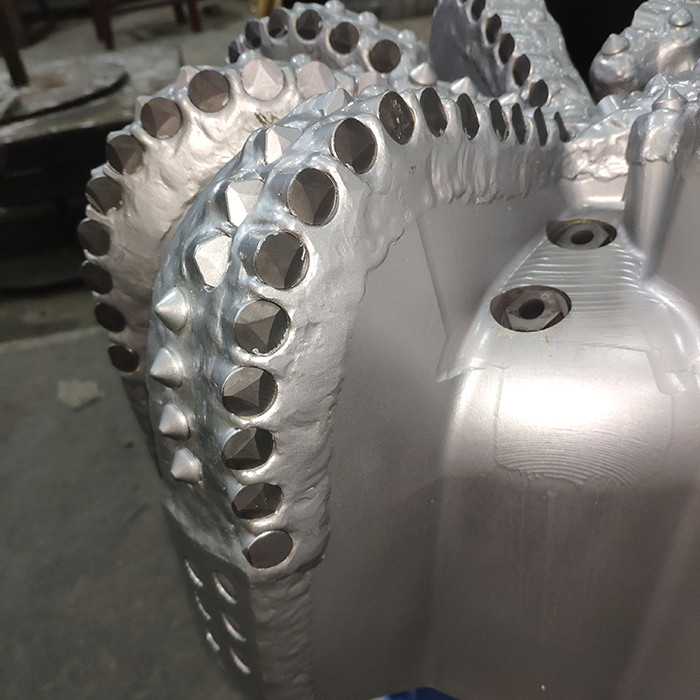 PDC Hard Rock Drill Bits 17 Inch Of API Oilfield  Diamond Drilling Tool