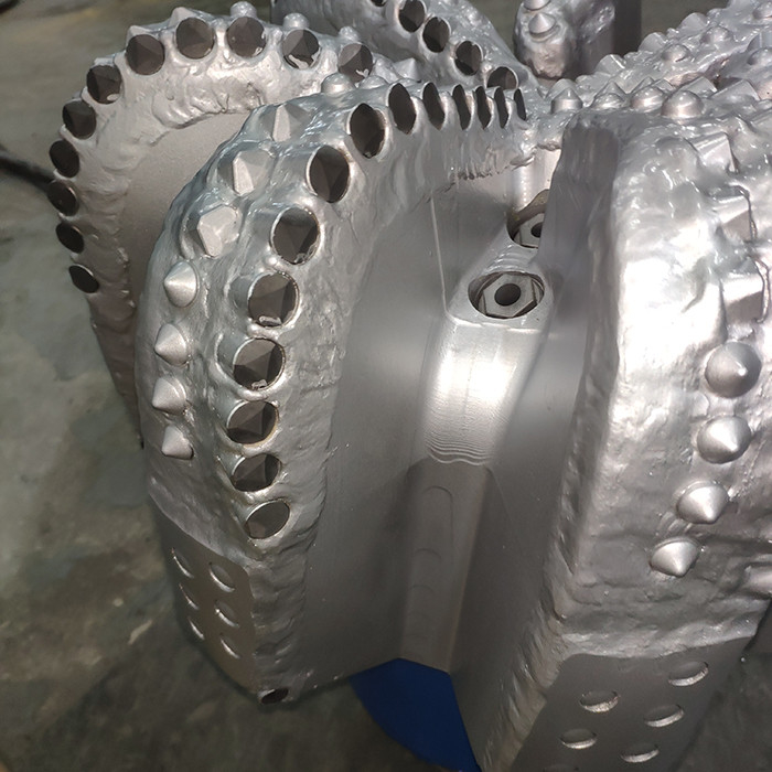 PDC Hard Rock Drill Bits 17 Inch Of API Oilfield  Diamond Drilling Tool