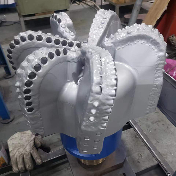 PDC Drill Bit 17-1/2 Inch 6 Blades  Diamond PDC Rock Bit Of API Spec