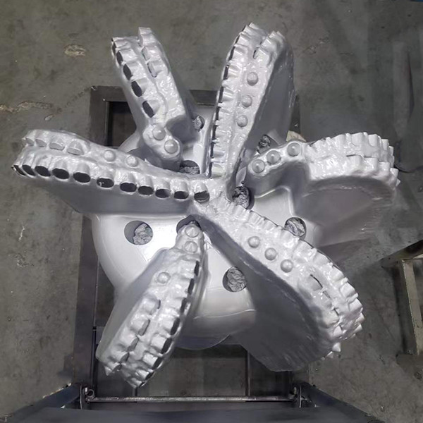PDC Drill Bit 17-1/2 Inch 6 Blades  Diamond PDC Rock Bit Of API Spec