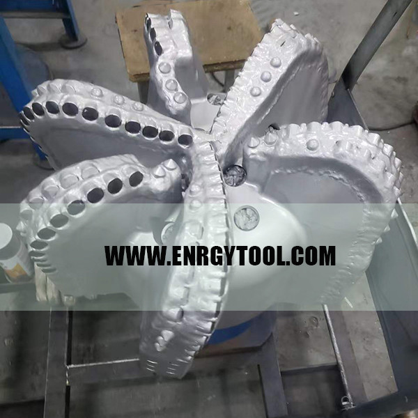 PDC Rock Drill Bit 17-1/2inch 6 Blade PDC Insert Bit With 7-5/8inch API Connection Box