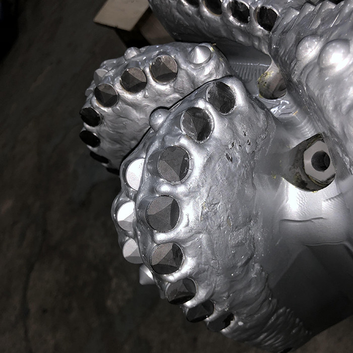 API Rock Drilling 14-3/4 Inch Steel Body PDC Drill Bit Of Oil Drilling Tool