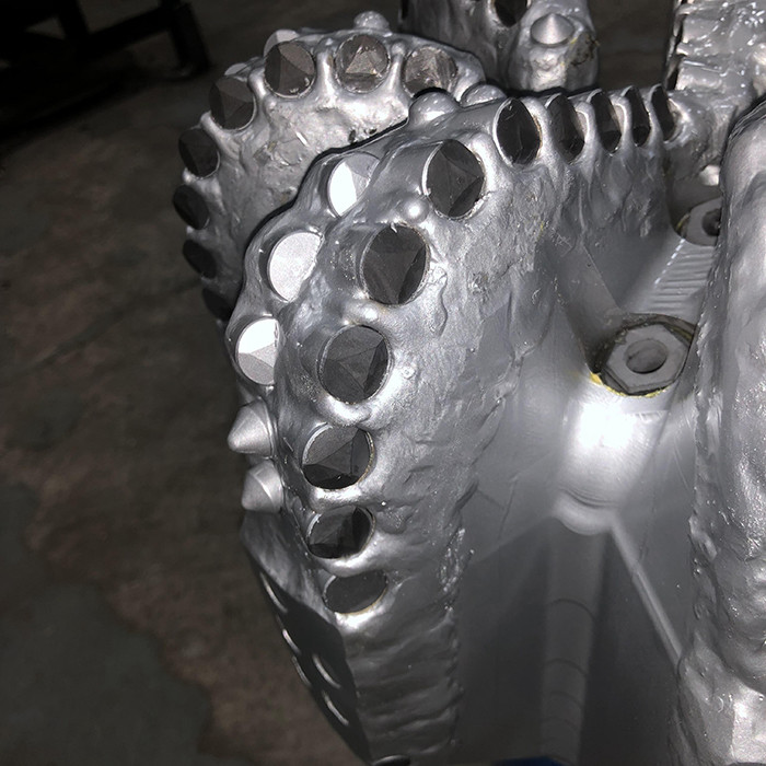 API Rock Drilling 14-3/4 Inch Steel Body PDC Drill Bit Of Oil Drilling Tool