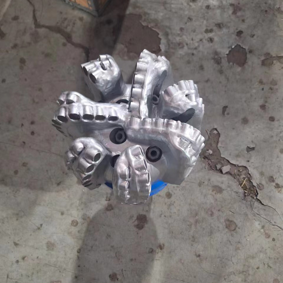 PDC Drill Bit  5-7/8 Inch 7 Blades Diamond PDC Drill Bit Drilling Tool For Oilfield