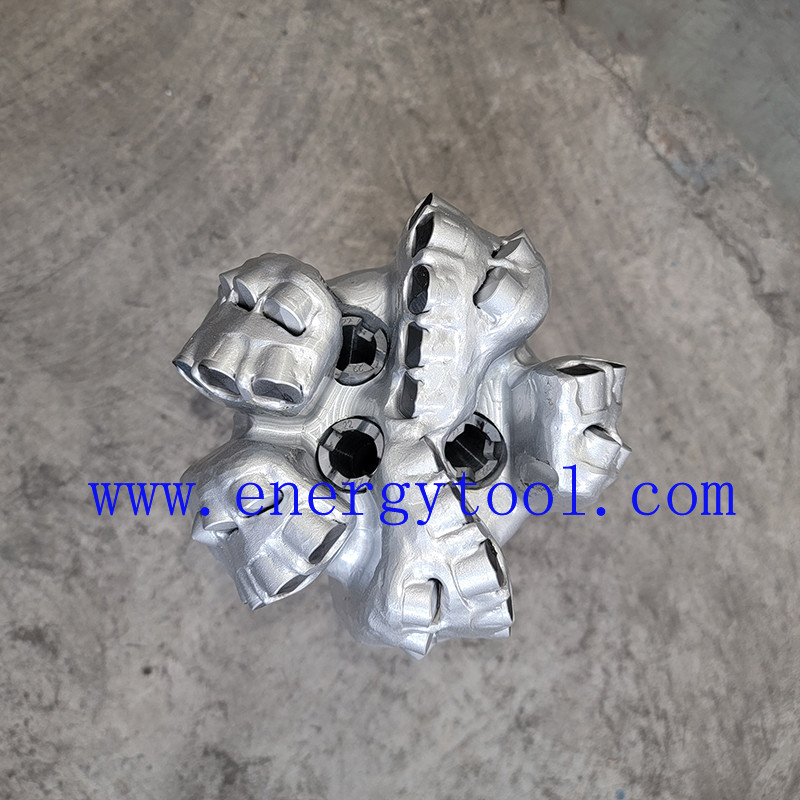 Diamond Drilling Tool 5-7/8 Inch 5 Blades API Spec  PDC Drill Bit