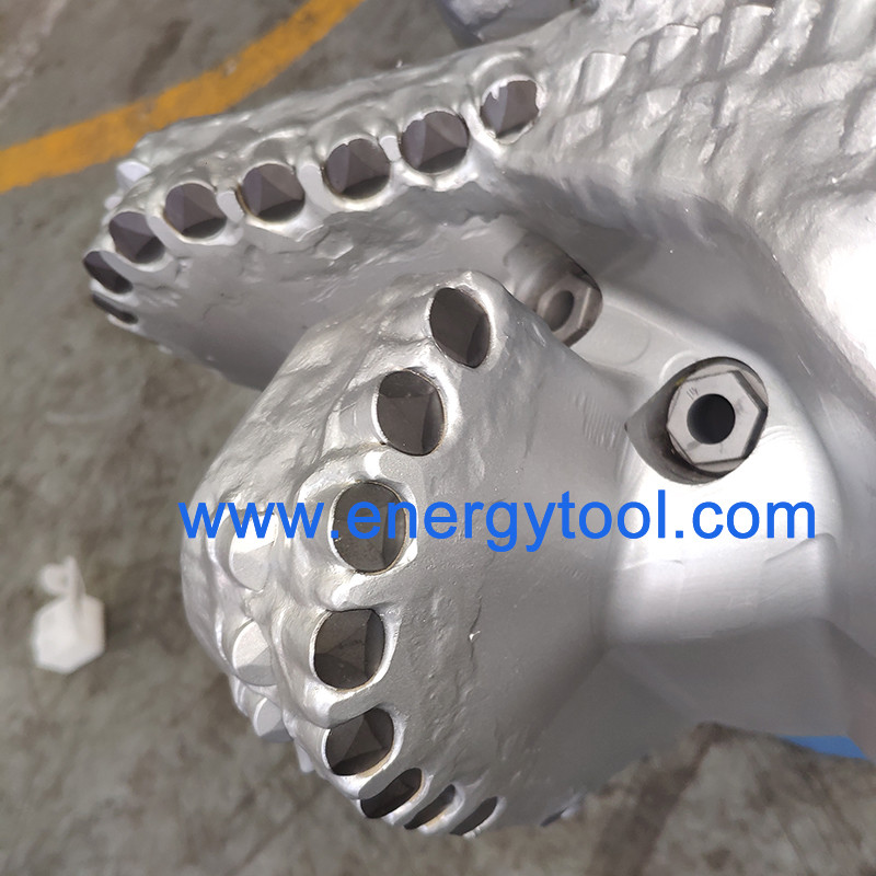 API Diamond  Drilling Tool  13-1/4 inch S516 PDC Rock Drill Bit