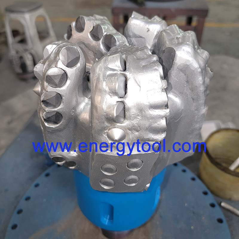 Diamond Rock Bit  5-7/8 Inch   PDC Drill Bit of  Diamond Drilling Tool