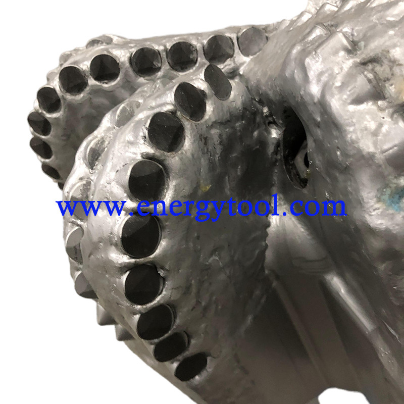 API Rock Diamond Drilling Tool 13 Inch PDC Drill Bit Oil Field Equipment