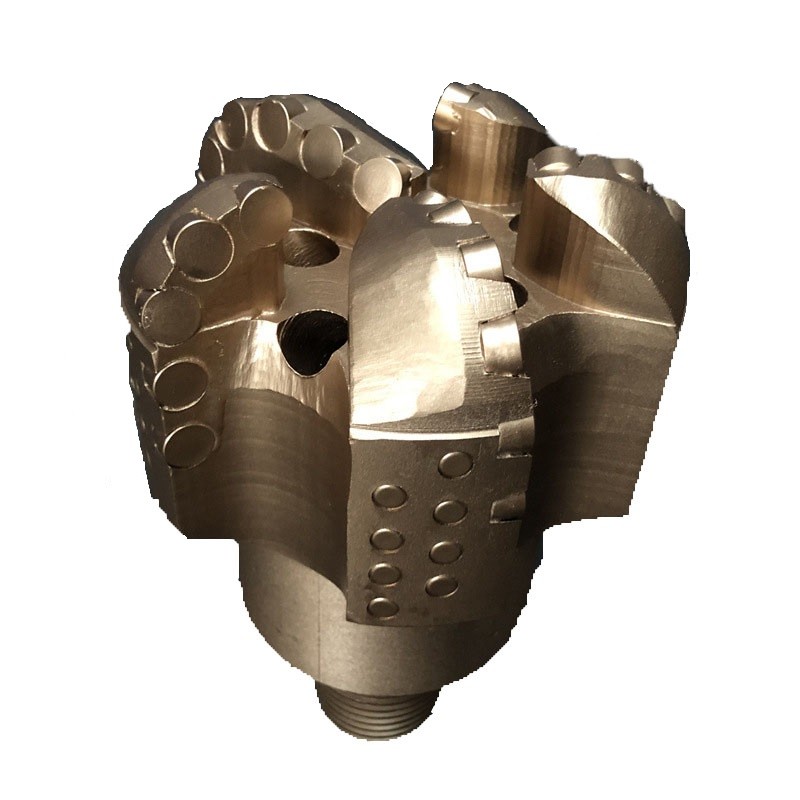 5 1/2′′ 5 Blade PDC Bit Matrix Body 2 3/8′′ API Reg Pin Drilling Rig Bit
