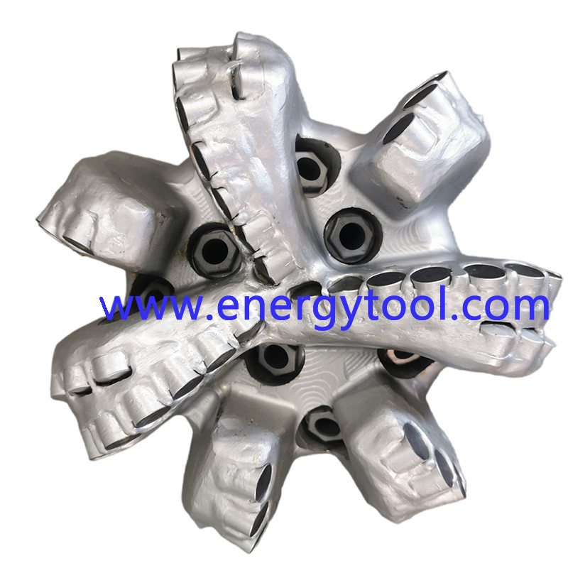 9-1/2 Inch 7 Blades Diamond Drilling Bit for Oilfield Rock Cutting Tool
