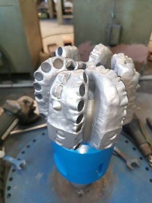 Factory 5.875'' Steel Body 6 Blade 13mm Cutter Diamond PDC Rock Drilling Tools